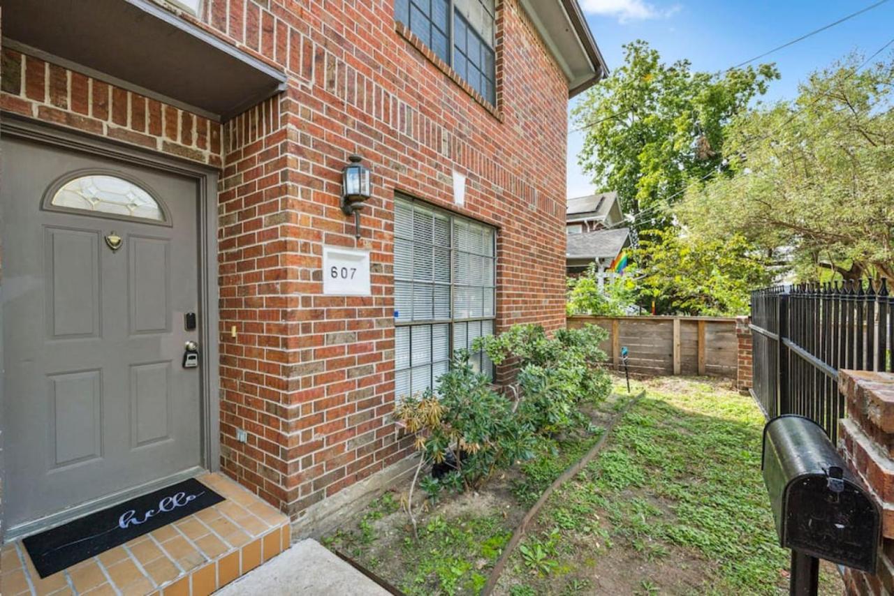 Montrose Two Homes 4 Bedroom 3400Sf Sleeps 20 Downtown Multiple Families Houston Exterior photo